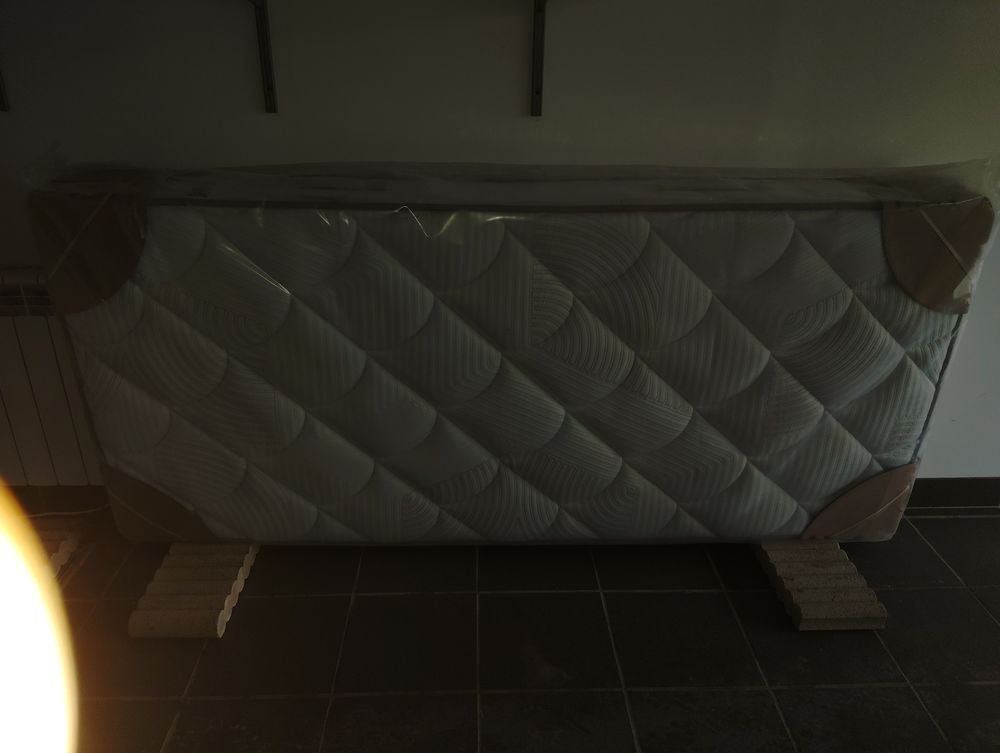 2 lits neufs 2500 Esves-le-Moutier (37)