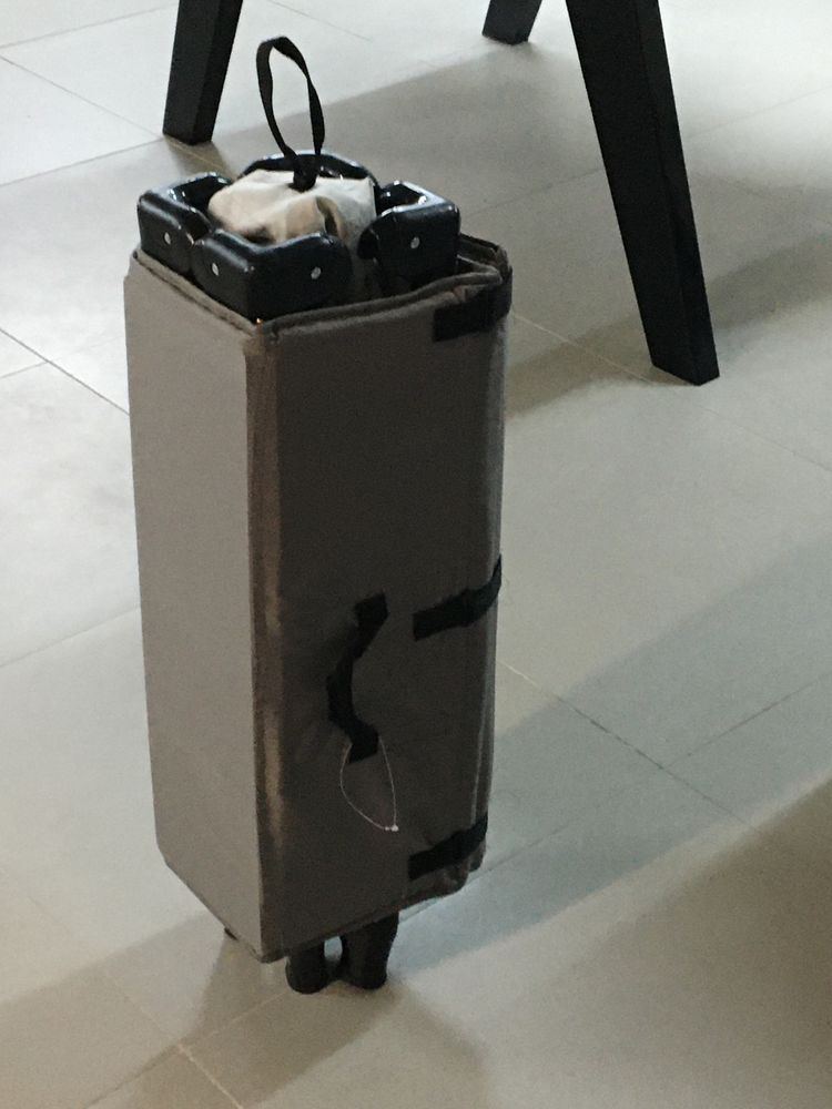 2 lits parapluie b�b� 20 Roquefort-les-Pins (06)