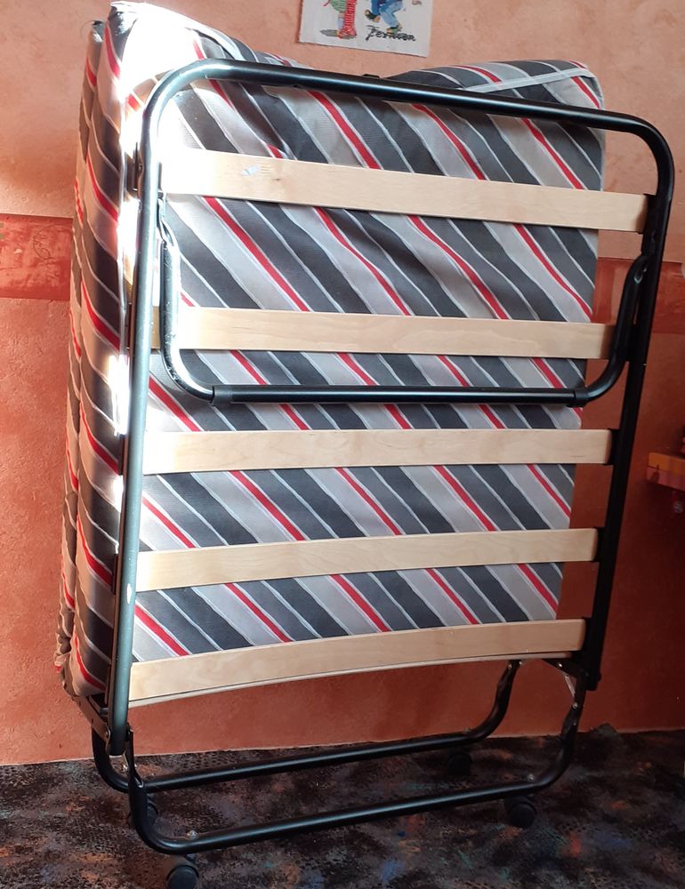 2 lits pliants 120� 120 Senargent-Mignafans (70)