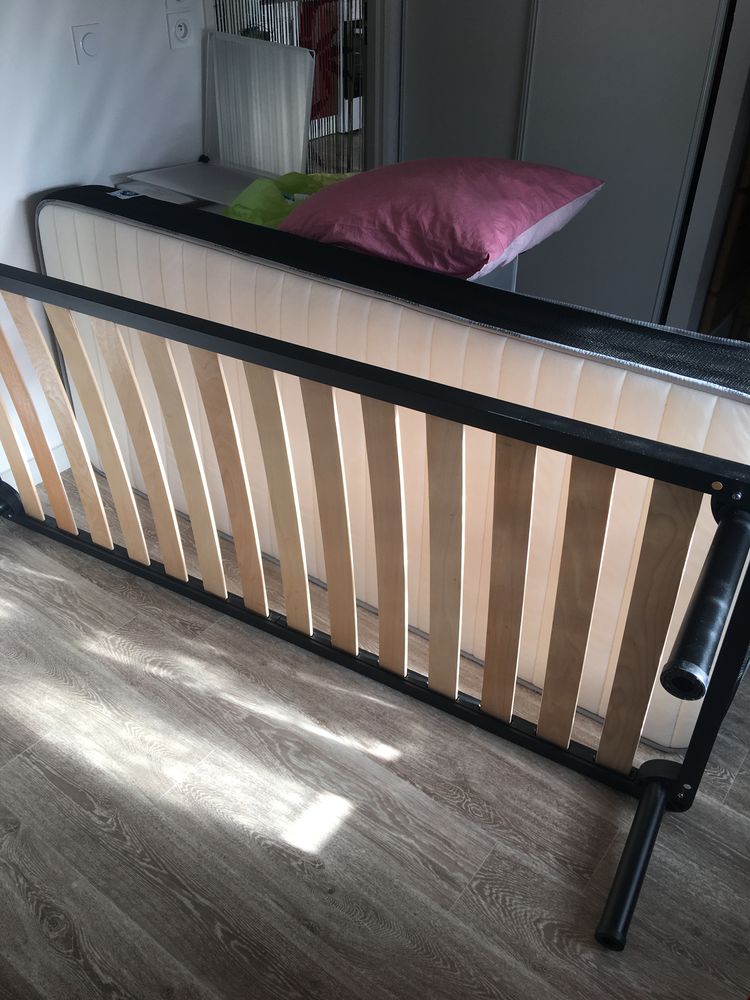 2 lits sommier � lattes sur pieds et matelas 0 Saint-Vallier-de-Thiey (06)