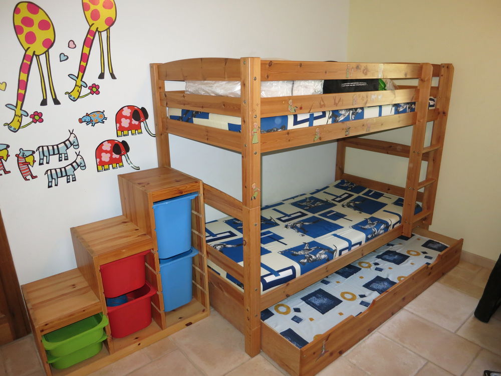 lits superposables superpos�s et rangement 0 Gordes (84)