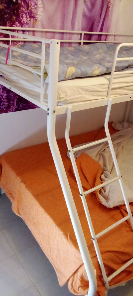 lits superpos�s avec matelas 200 Digne-les-Bains (04)