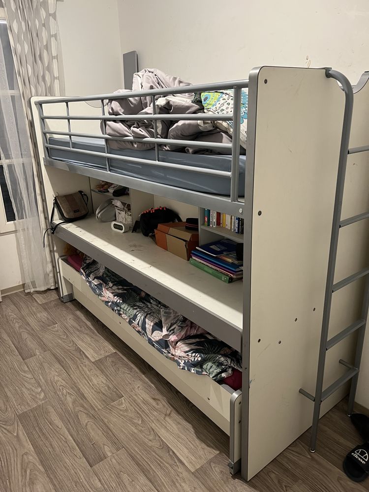 Lits superpos�s 3 places 300 Orry-la-Ville (60)