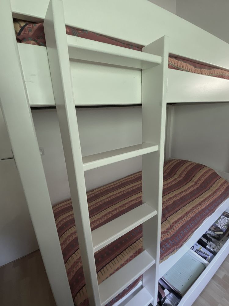 LIts supperpos�s blanc laqu� 110 Annecy (74)