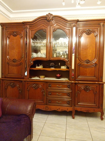 LIVING +  BAHU MERISIER AVEC MIROIR SUR BAHU 0 �ragny (95)