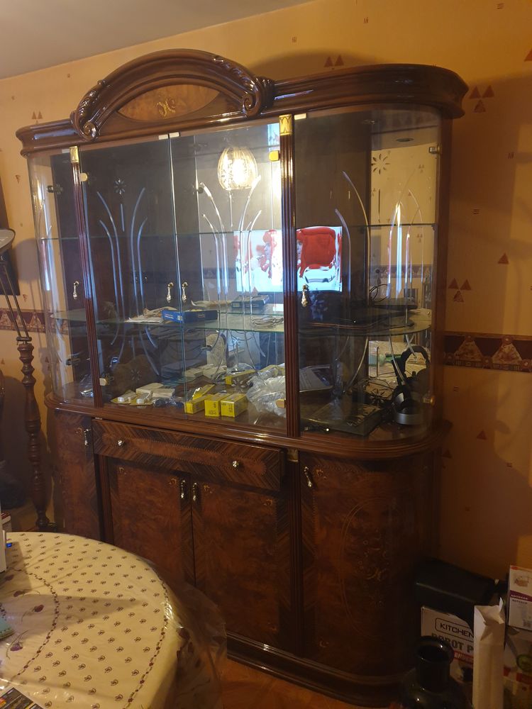 living bois laqu� vernis 250 Sevran (93)