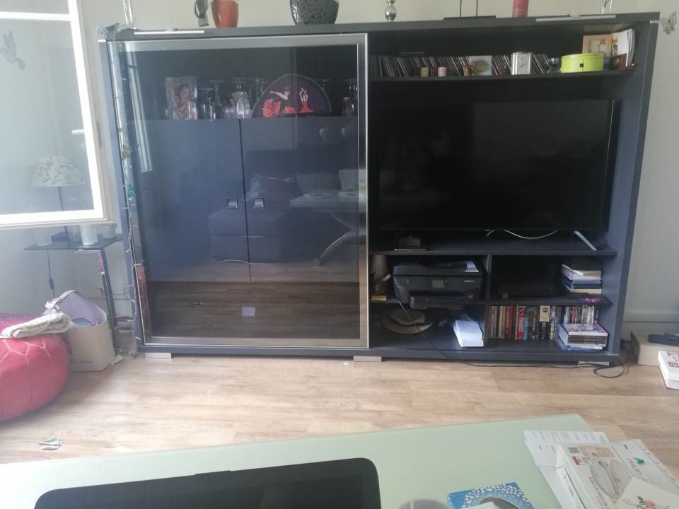 LIVING Couleur Gris fonc� marque BUT 300 Le Perray-en-Yvelines (78)