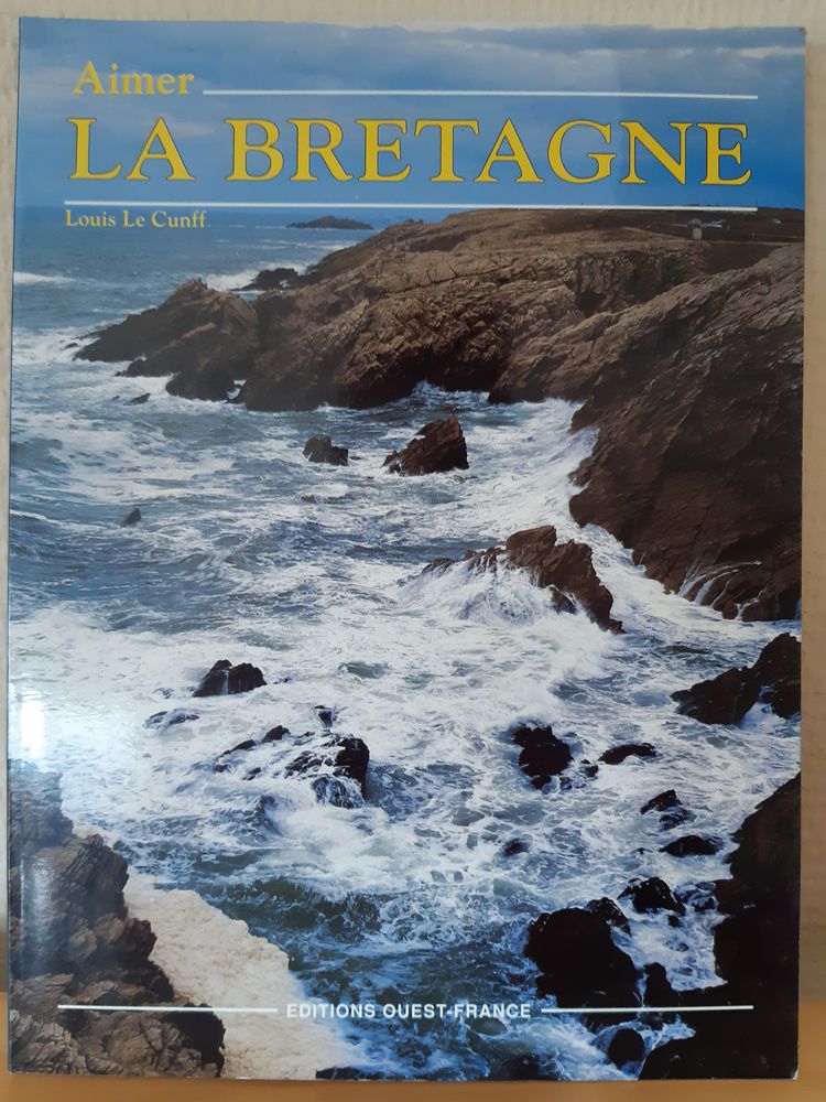Livre  Aimer La Bretagne  2 Bezons (95)