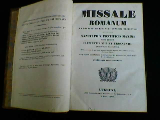 livre ancien missale romanum 50 Chamb�ry (73)