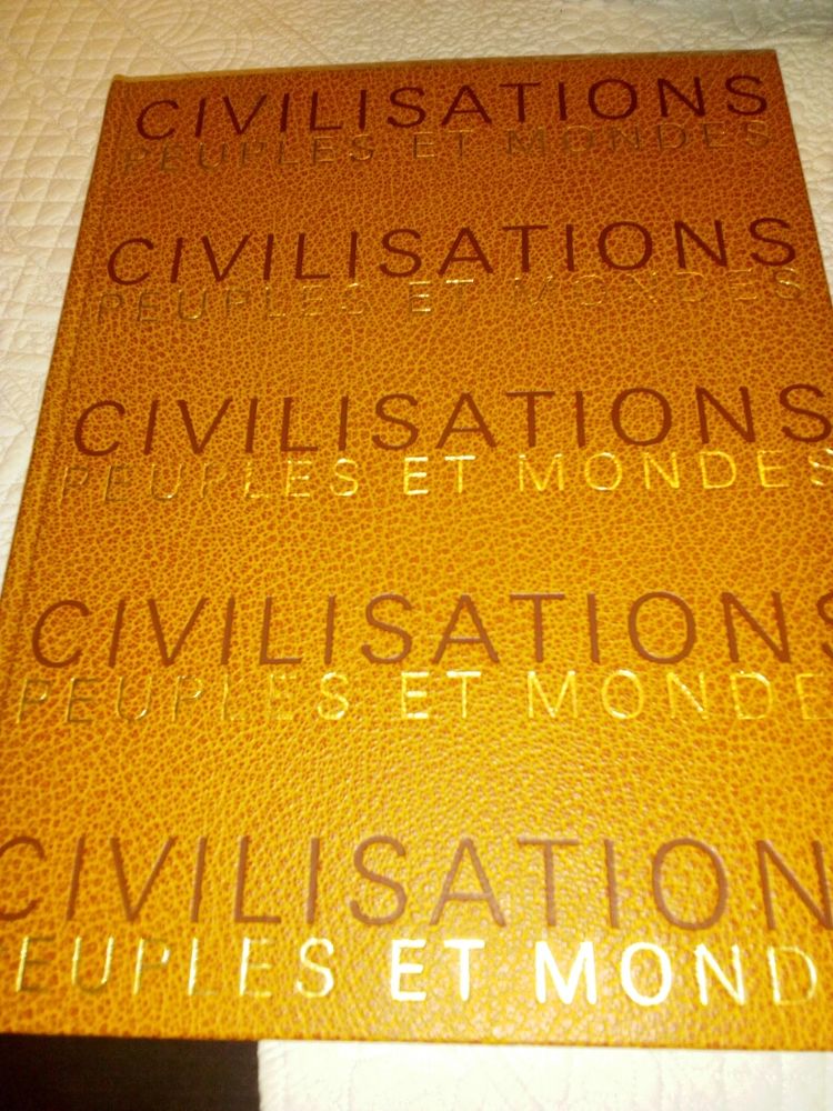 livre la civilisation peuple et monde  1966 58 Lisieux (14)