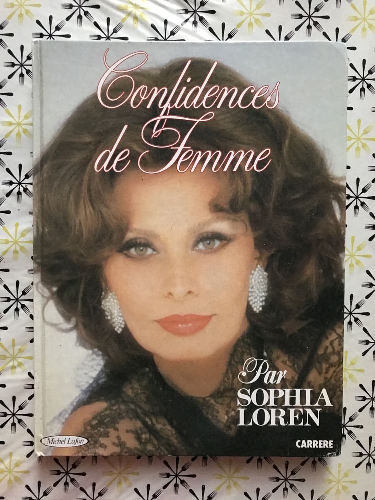 Livre ��Confidences de femme�� de Sophia Loren 15 Nice (06)