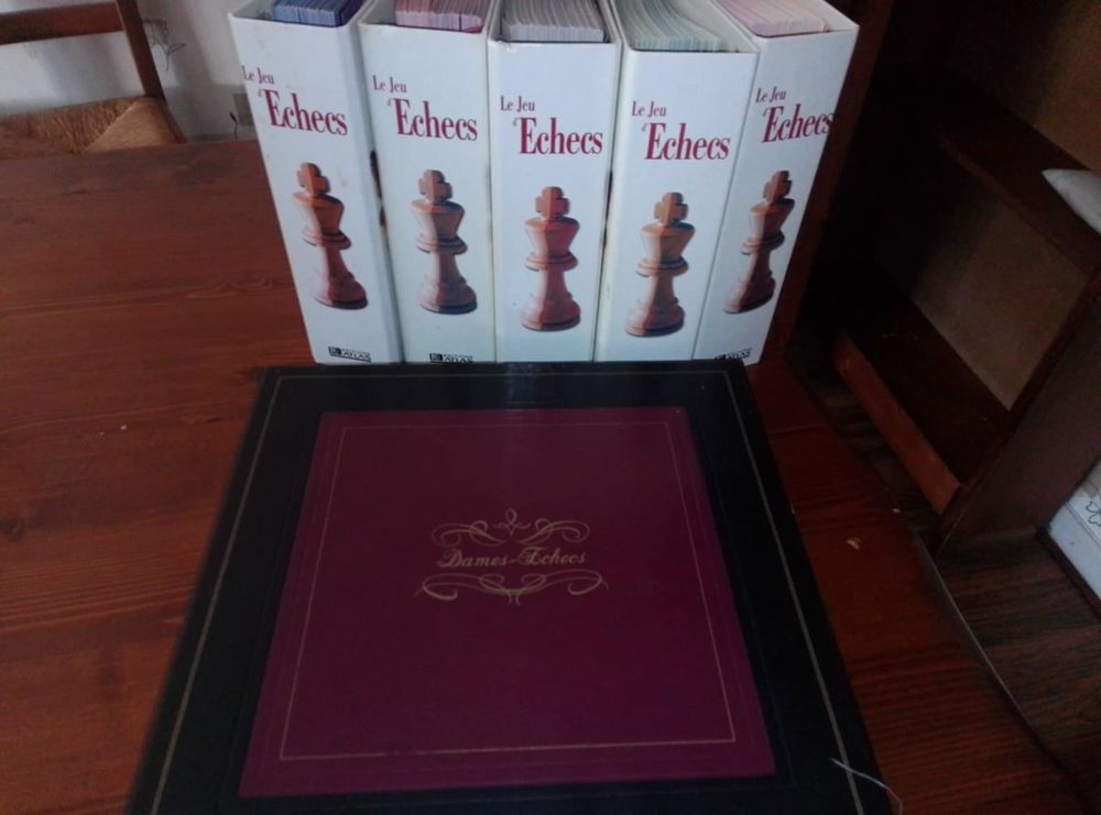 livre d �checs et �chiquier 80 Roanne (42)