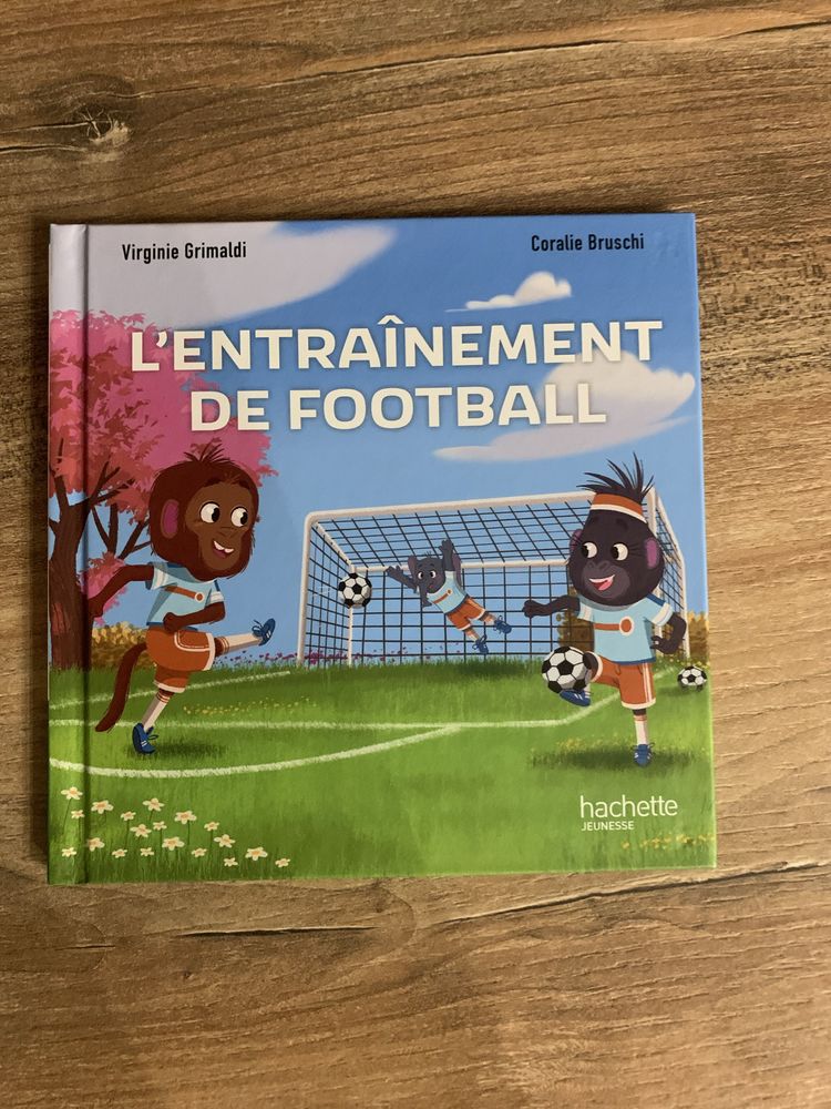 Livre enfant  \'\'  L' entra�nement de football  \'\' 3 Saleilles (66)