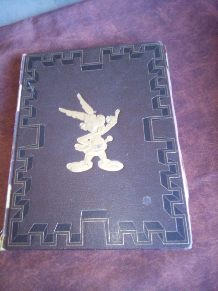 livre enfants 5 Mont-Saint-Aignan (76)