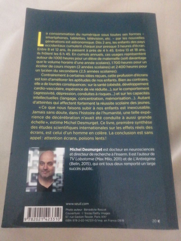 livre la fabrique du cr�tin digital les danger des �crans pour nos enfants Michel desmurget 5 Boulogne-sur-Mer (62)