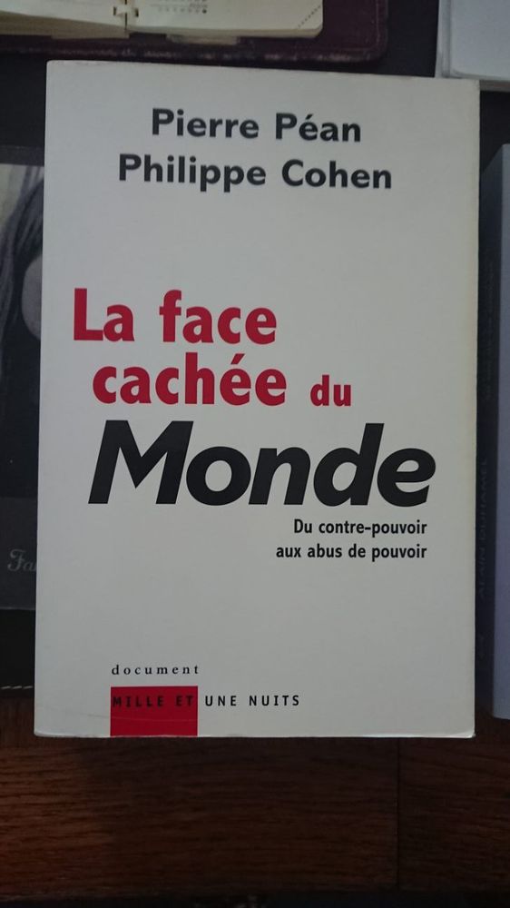 Livre   La Face cach�e du MONDE   0 Mulhouse (68)
