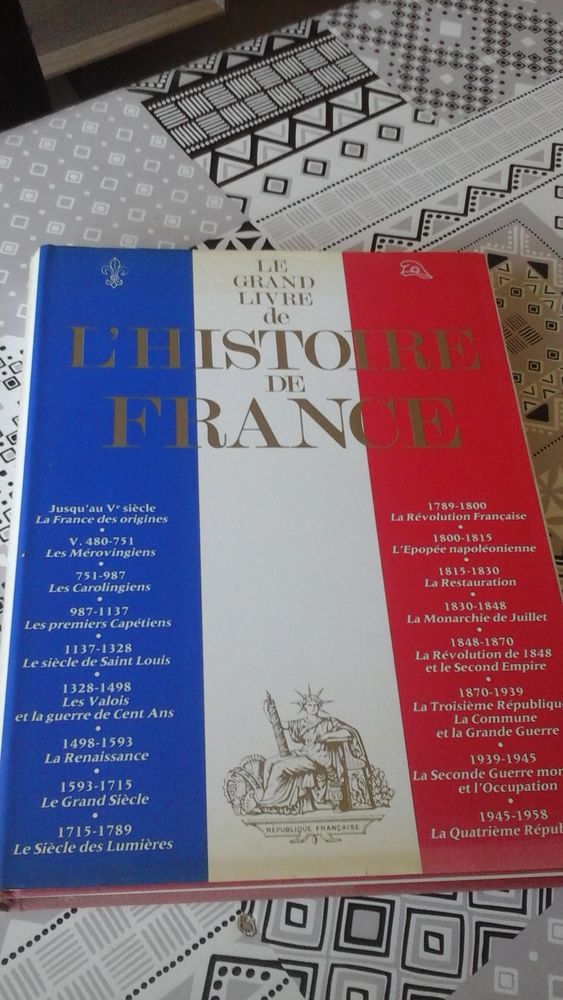 LIVRE grand format 12 La Rochelle (17)