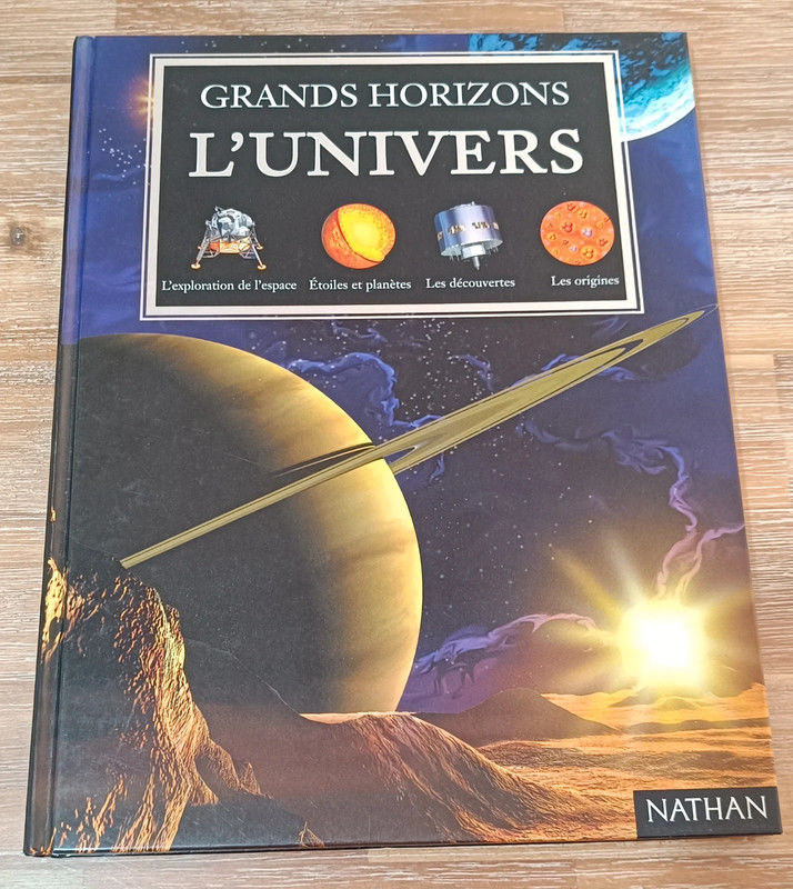 Livre Grands Horizons L'Univers 10 Montbrun (46)