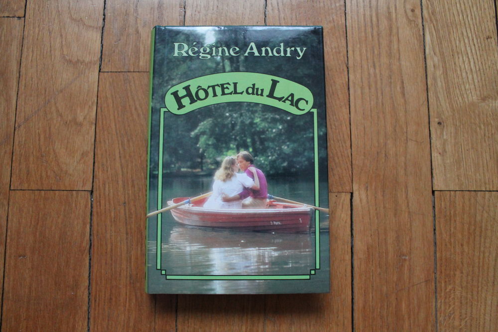 LIVRE HOTEL DU LAC DE REGINE ANDRY, 
6 Dijon (21)