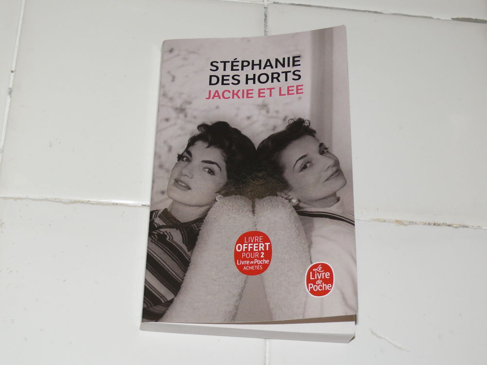 Livre :  Jackie et Lee  1 Saintes (17)