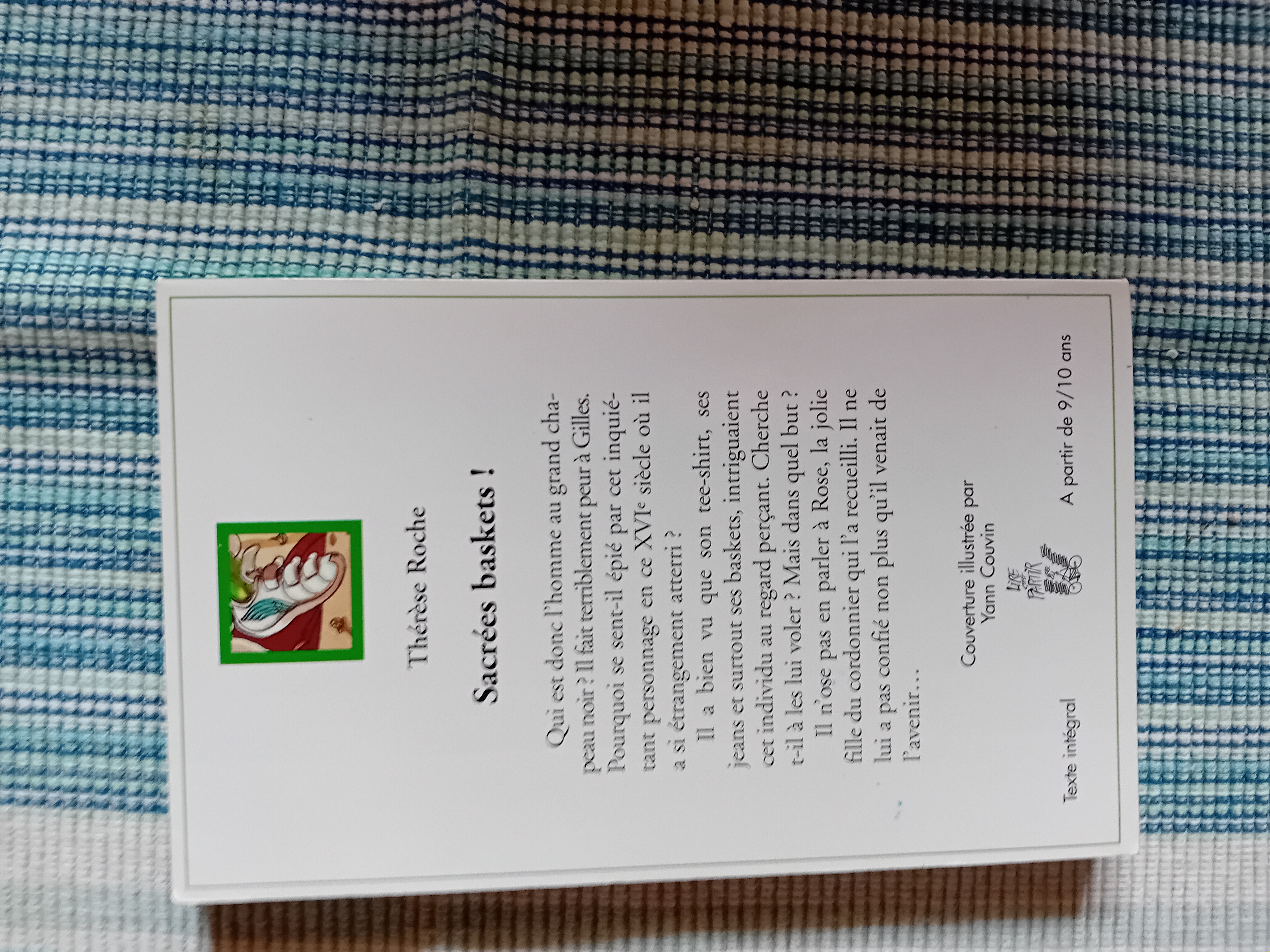 LIVRE JEUNESSE THERESE ROCHE 2004 1 Chaumont (52)