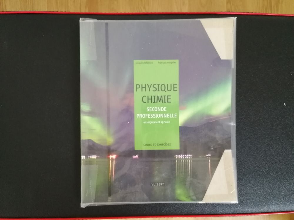 Livre Physique Chimie 2nd Pro 10 Plœuc-sur-Lié (22)