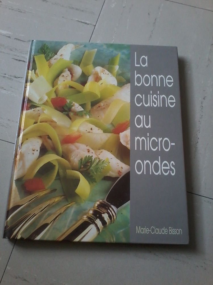 Livre  recettes  cuisine au micro onde 5 Tourcoing (59)