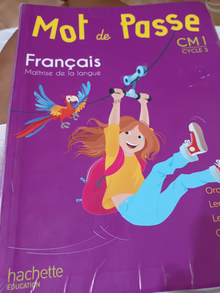 Livre scolaire 8 Le Marin (97)