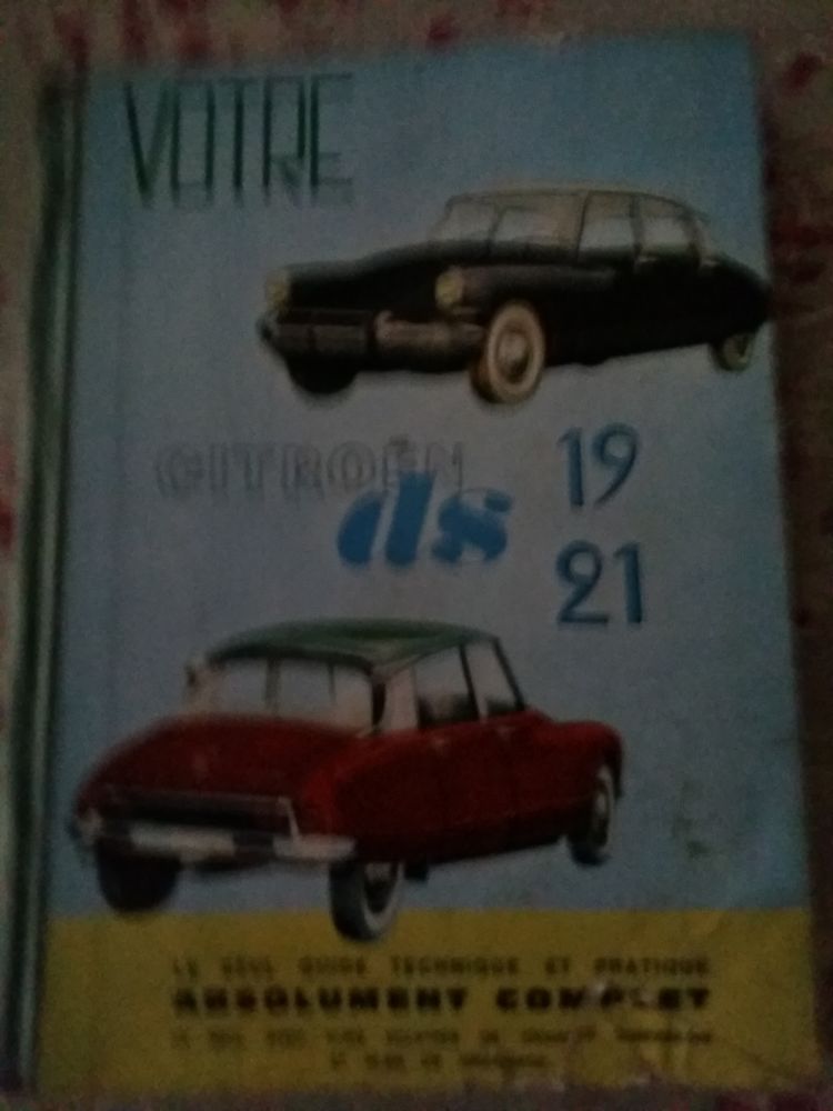 Livre  Votre Citr�en DS 19/21 
32 L'Aigle (61)