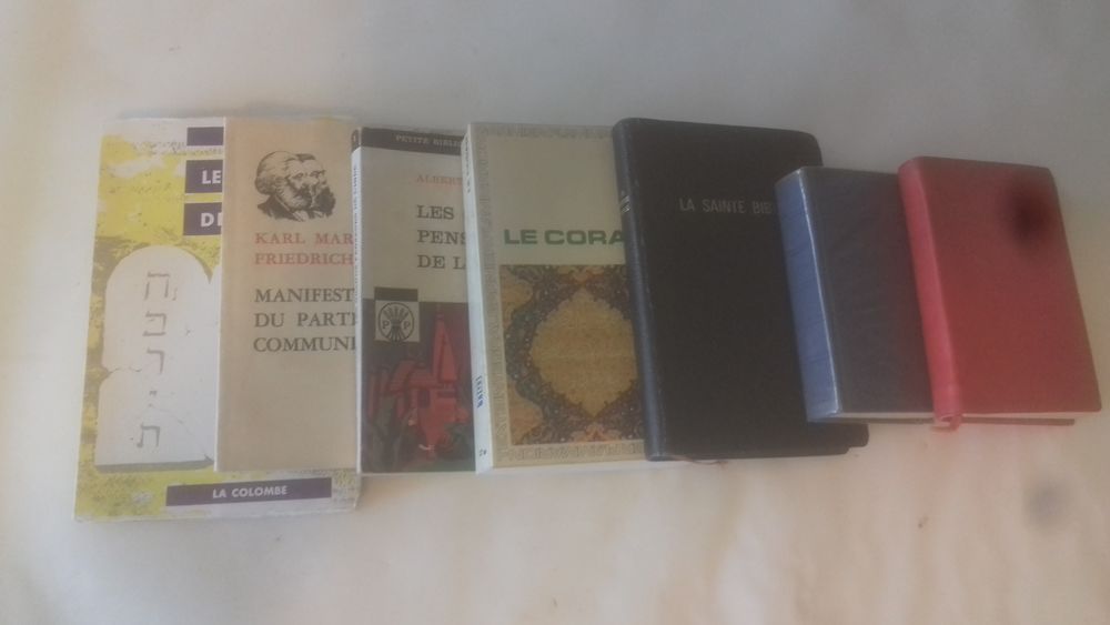 7 livres anciens le tour complet de toutes les religions 41 Saint-Clair-sur-Galaure (38)