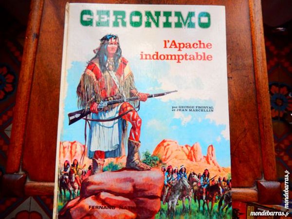 Lot de 3 Livres et bandes dessin�es 15 Servian (34)