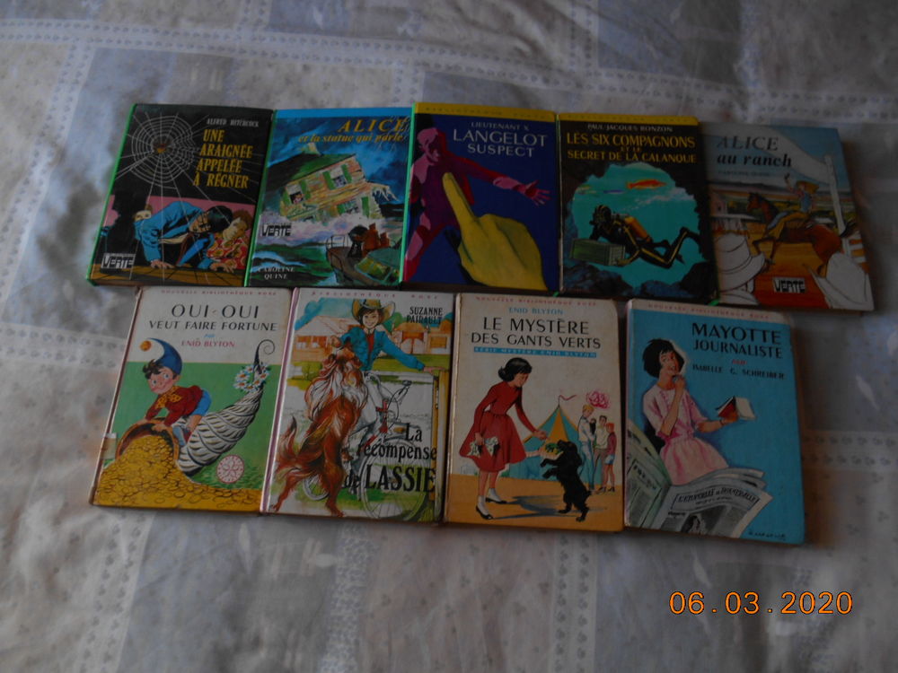 Lot 9 livres biblioth�ques verte et rose 6 Vernon (27)