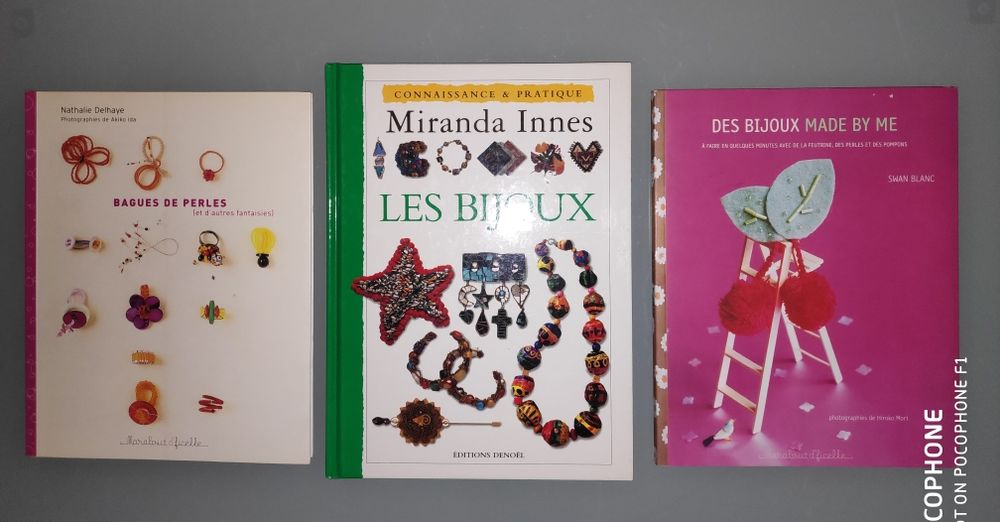 Lot de 3 livres sur les Bijoux activit�s manuelles 10 Grand-Champ (56)