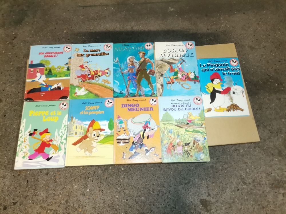 9 livres club du livre Mickey 10 Mantes-la-Ville (78)