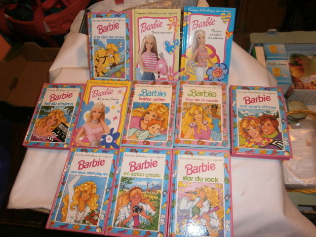 
11 livres collection BARBIE 15 Wolxheim (67)