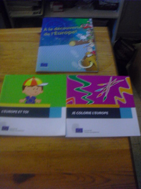 LIVRES sur d�couverte de l europe +2 livres a colori�s NEUF
2 Lyon 5 (69)