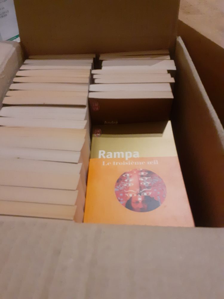 34 LIVRES NEUFS J'AI LU DANS CARTON RECEPTION 49 Mont�limar (26)