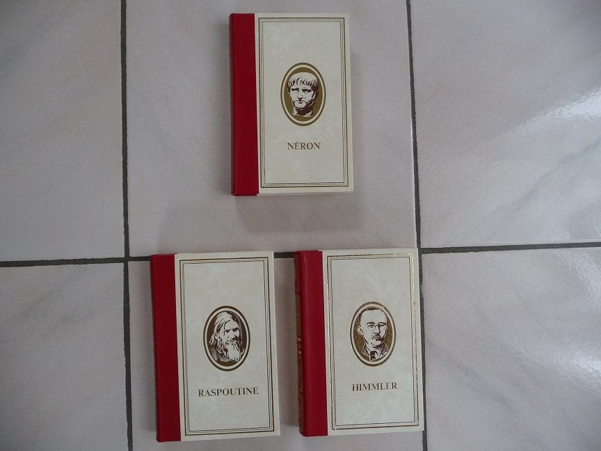 3 livres les personnages maudits 15 Montigny-le-Bretonneux (78)