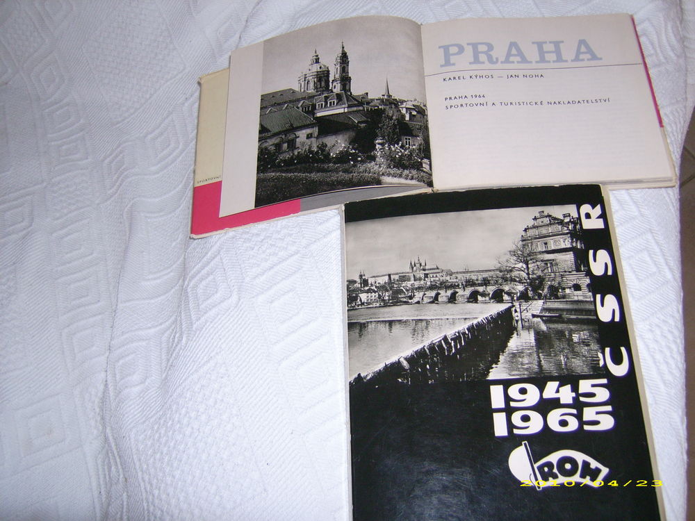 2 livres PHOTOS  TCHEQUES 0 P�rigueux (24)
