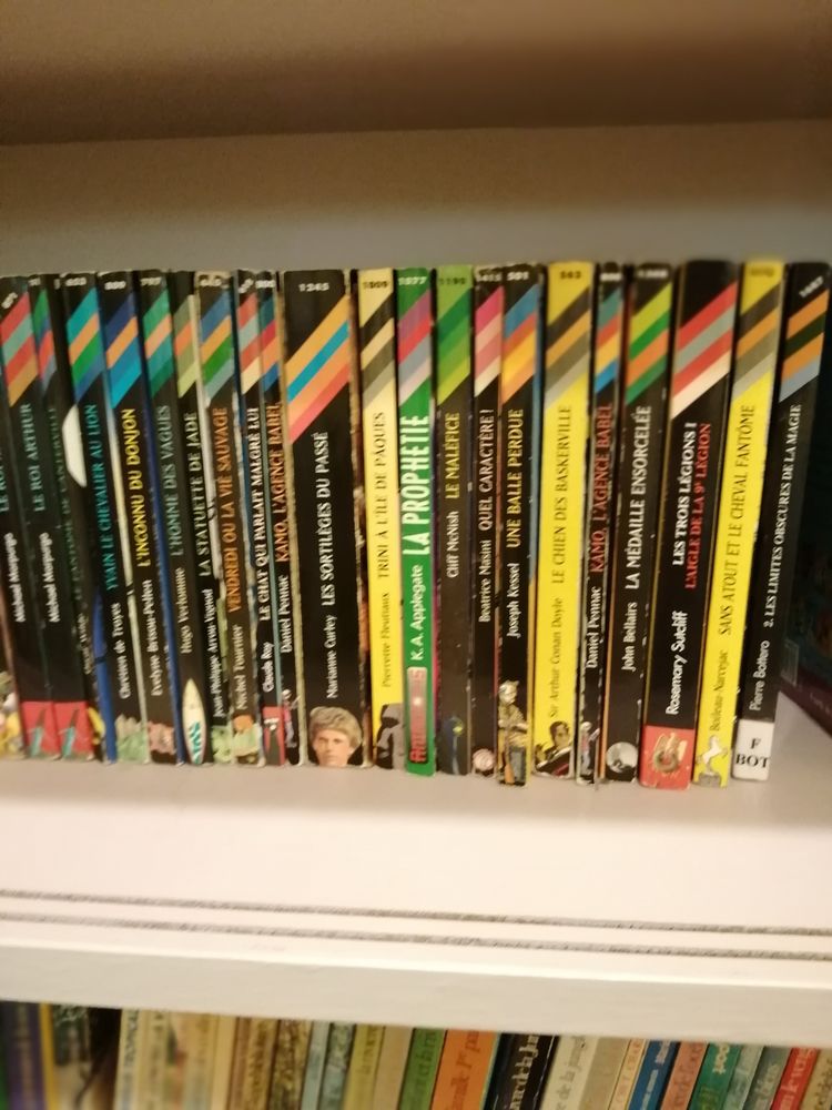 50 Livres de poche folio 30 Toulon (83)