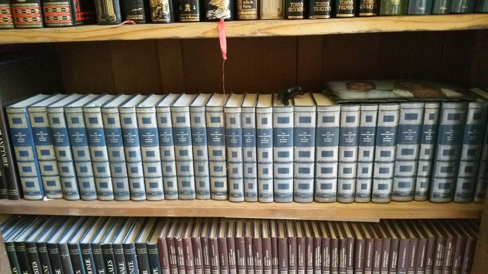 44 livres reli�s ?uvres de Mauriac neufs 44 D�sertines (03)