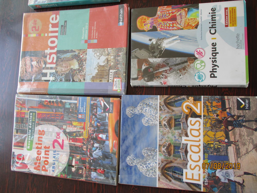 LIVRES SCOLAIRES DE SECONDE 15 Poitiers (86)