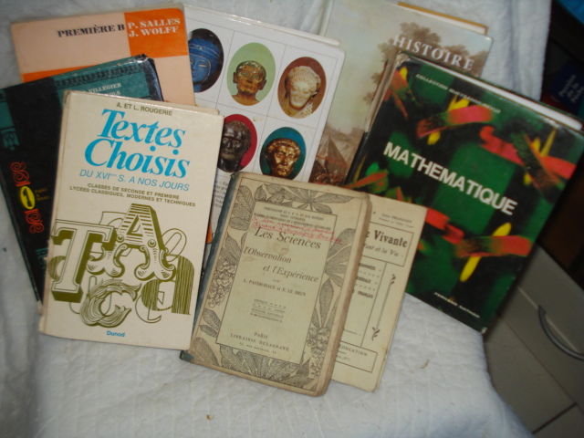 livres scolaires 5 Saint-Aubin-le-Cloud (79)