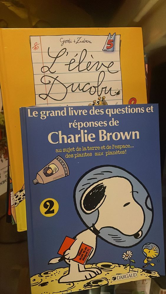 lot de 200 livres sujets vari�s 0 Paris 20 (75)