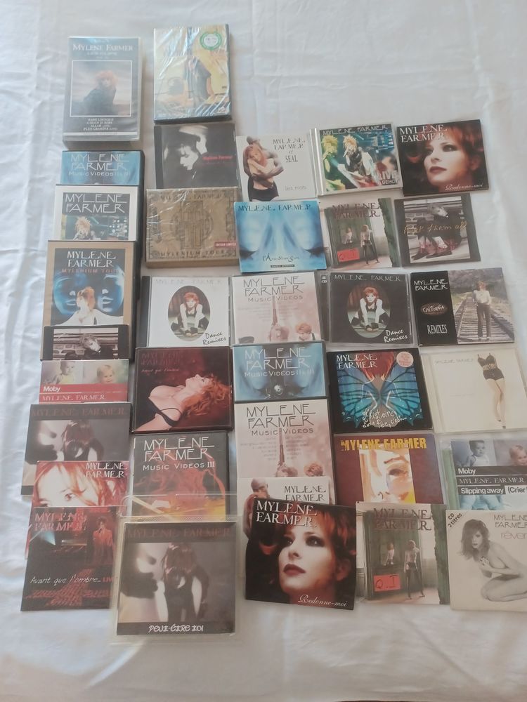Lot  cd/dvd/livres 250 Saint-Cyprien (66)