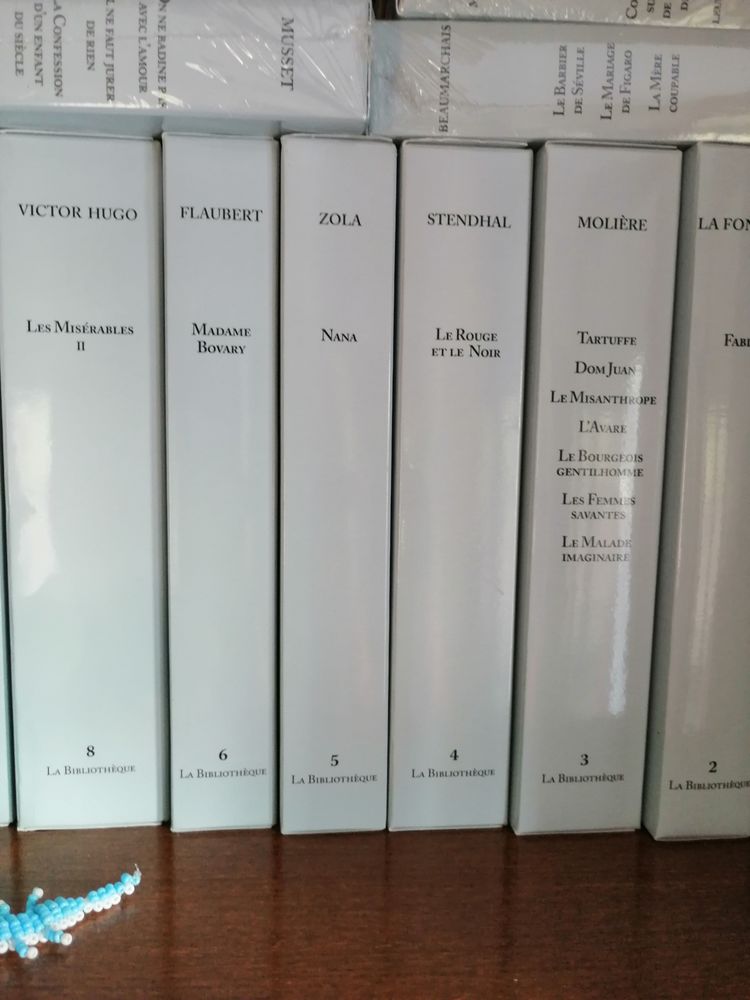 LIVRES 100 Vallauris (06)