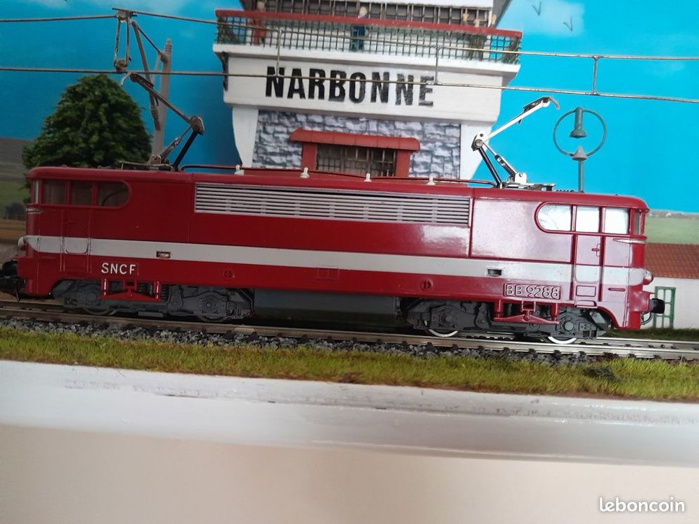 Loco caisse JOUEF BB 9288 Capitole remotoris� ROCO 90 Fleury (11)