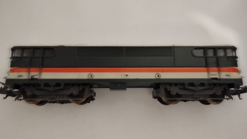 Locomotive SNCF BB9200 HO 20 Vire (14)