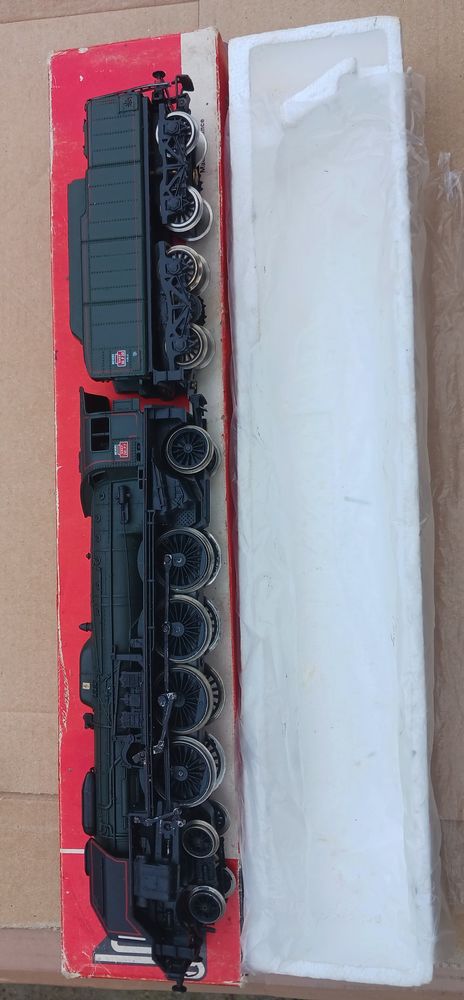 LOCOMOTIVE VAPEUR 241 p jouef 40 La Seyne-sur-Mer (83)