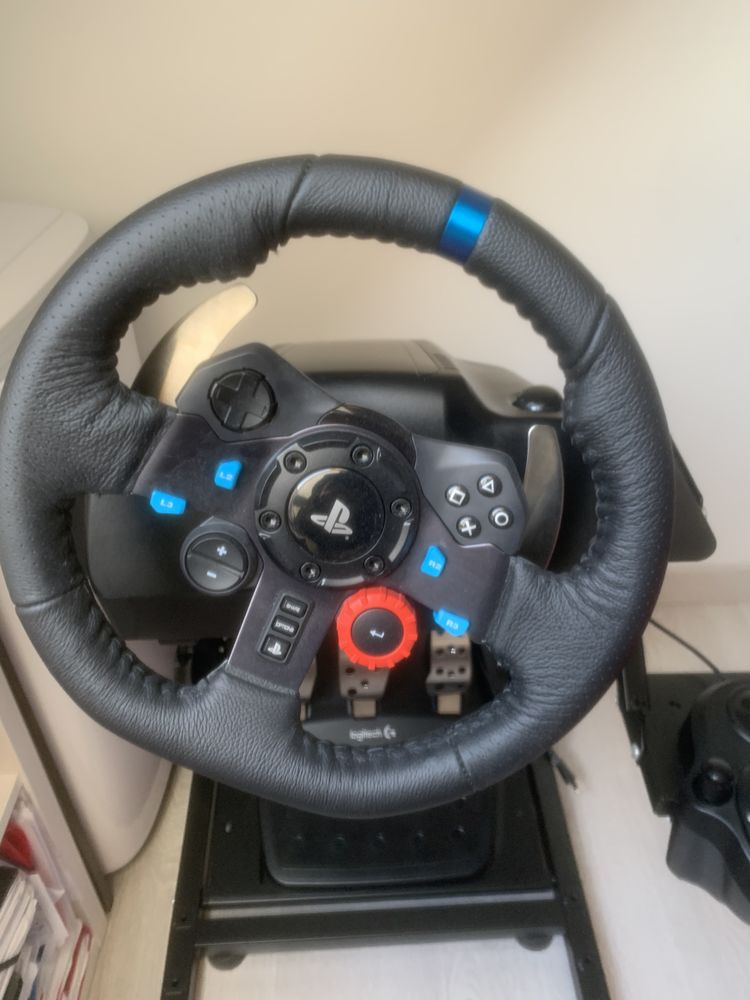 LOGITECH G29 (+bo�tier de vitesses et support 300 Breuillet (91)